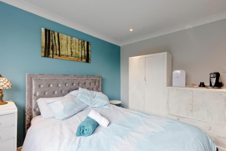 Stayinwoking At 30 Woodlands Horsell Luaran gambar